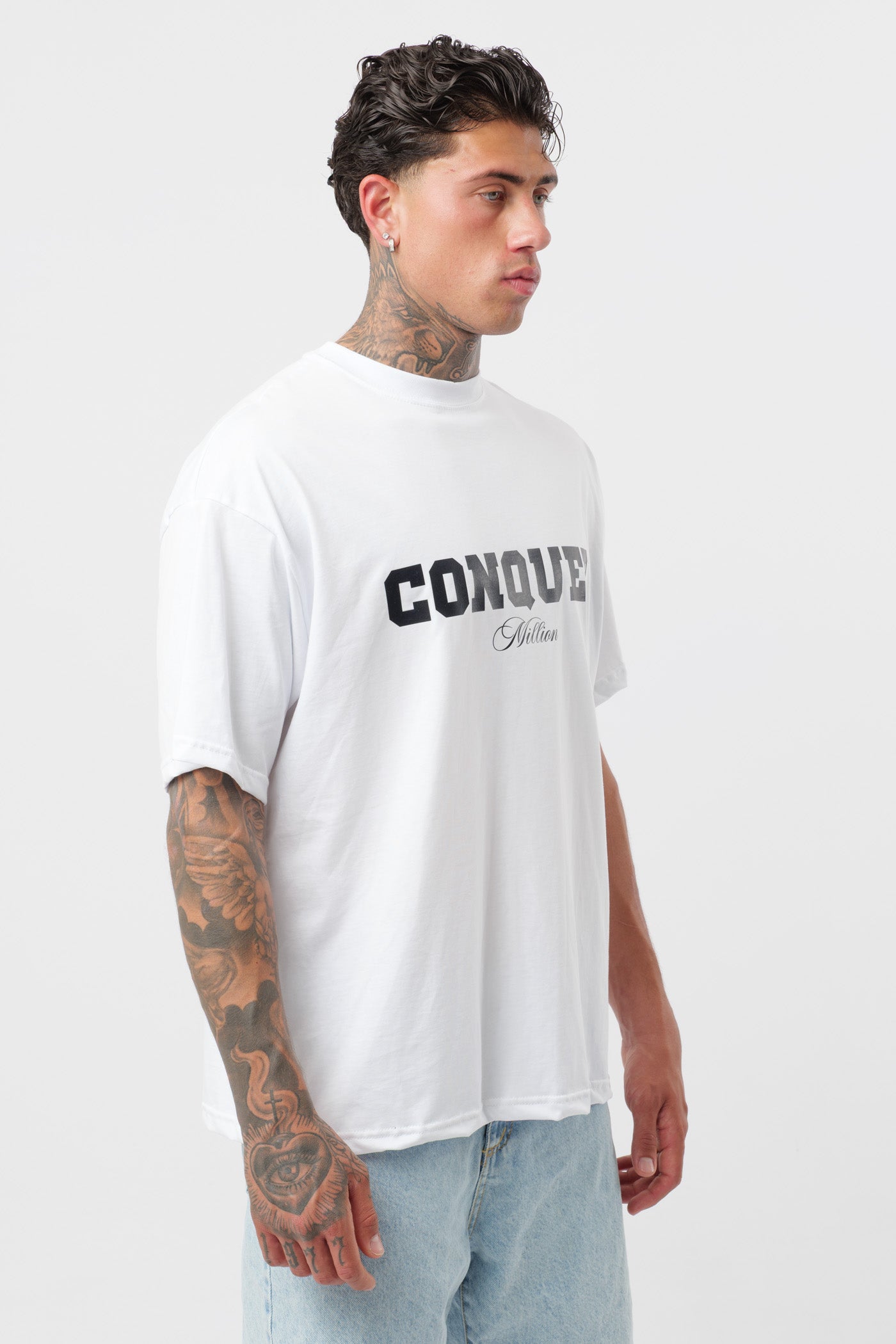 T-shirt Conquer blanche
