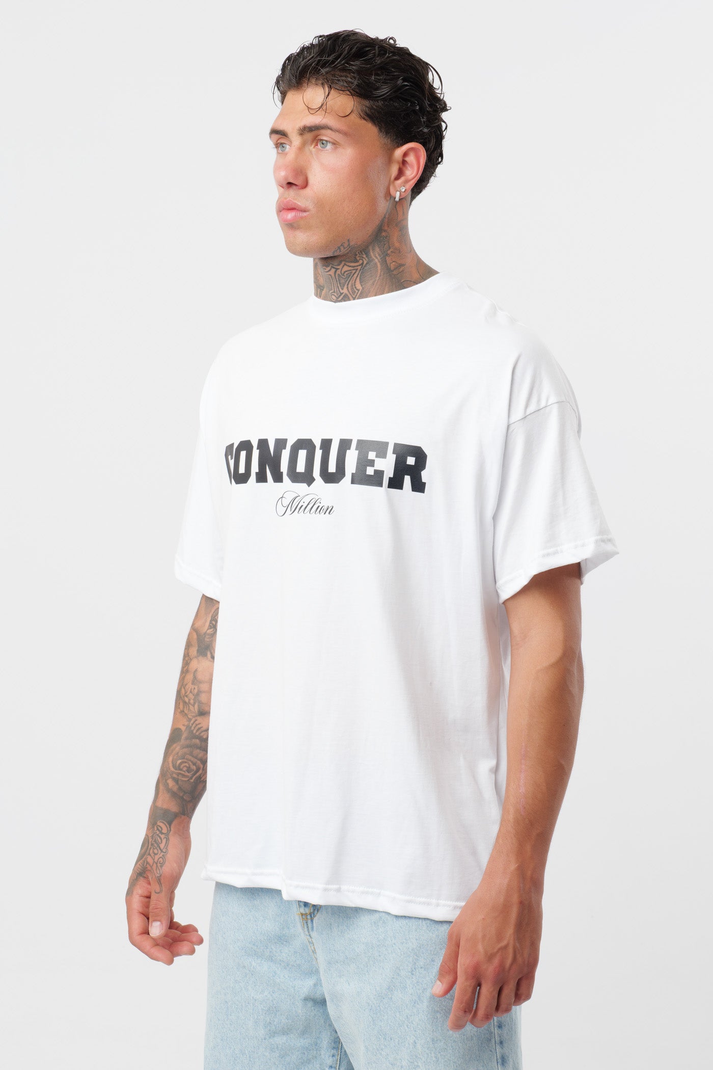 T-shirt Conquer blanche