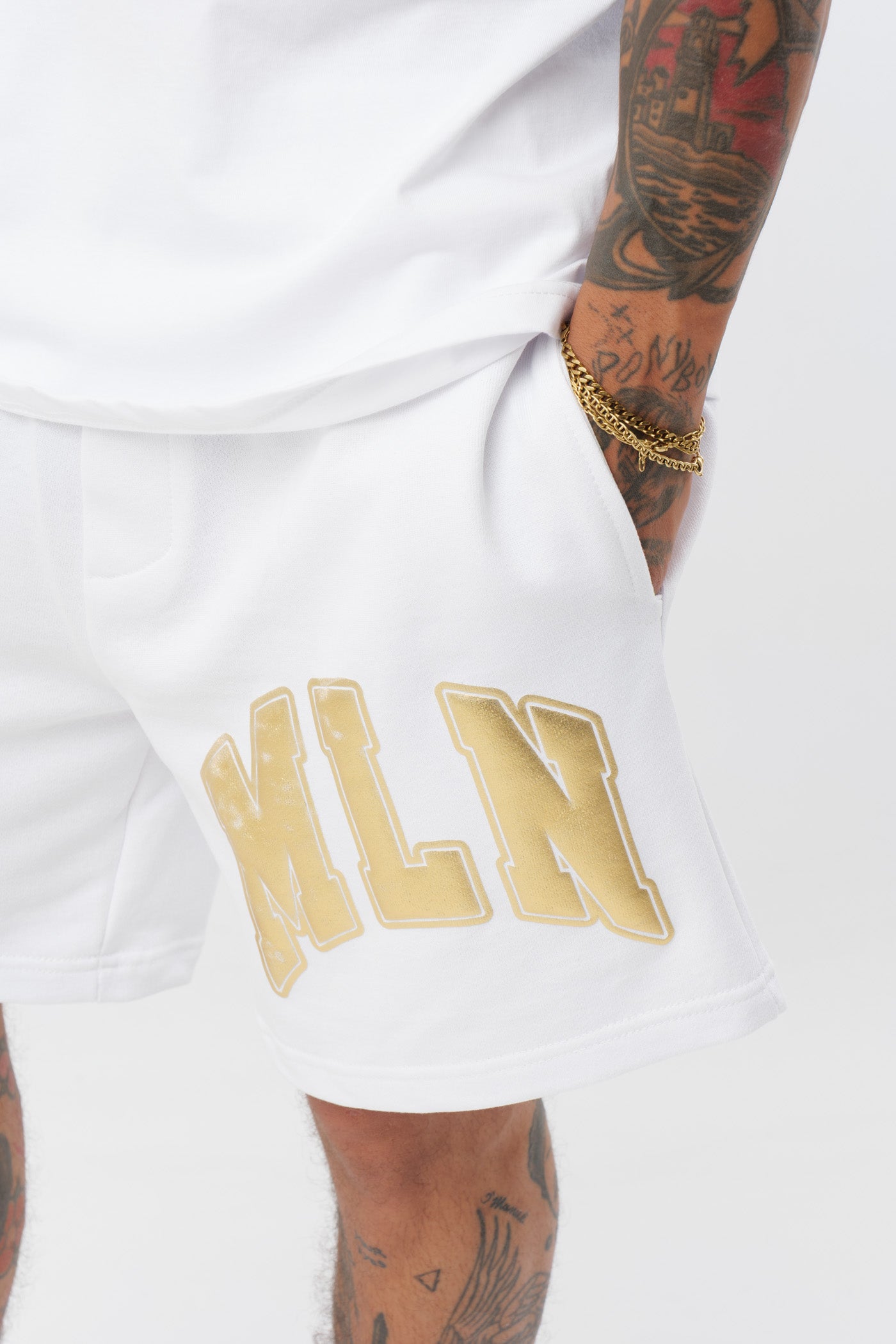 Short MLN Gold White