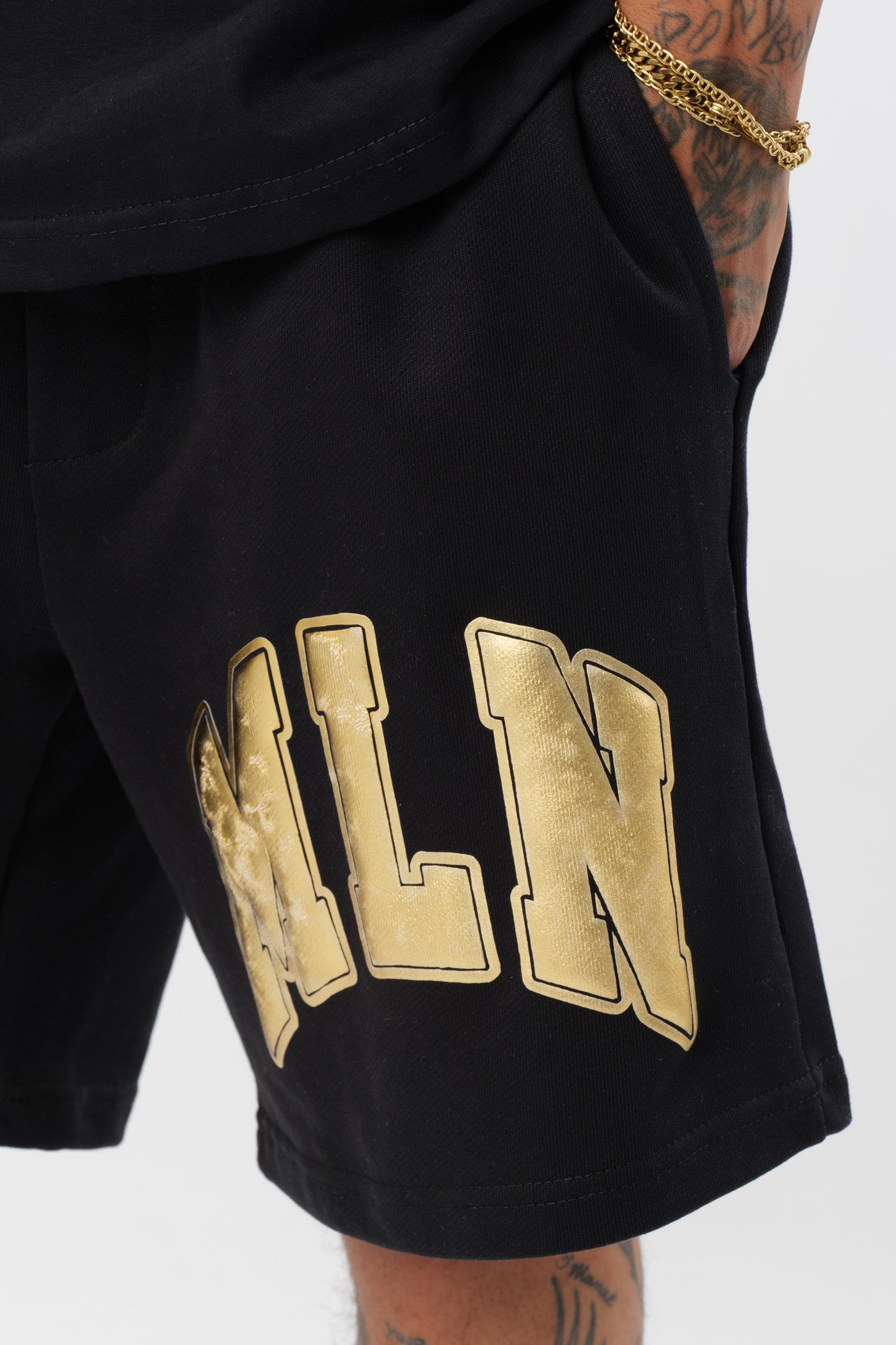 Short MLN gold noir